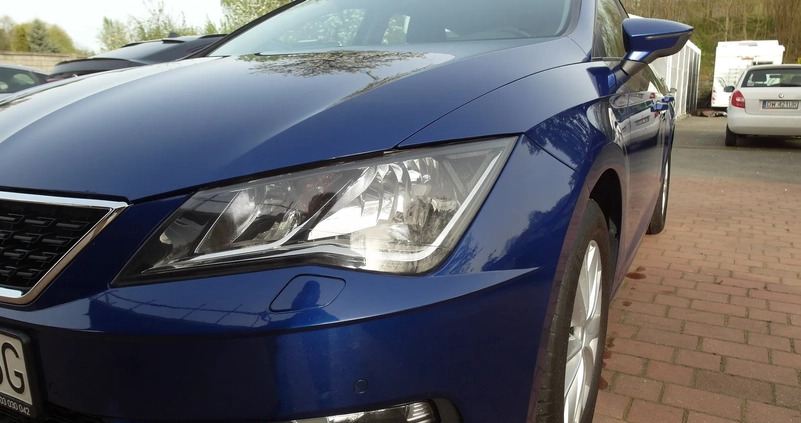 Seat Leon cena 48600 przebieg: 122000, rok produkcji 2019 z Wrocław małe 497